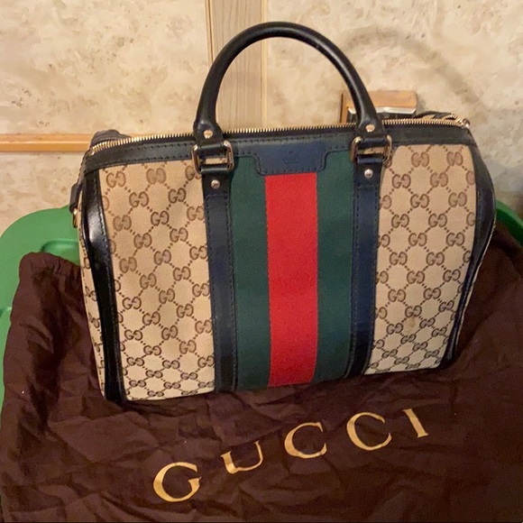 Gucci Handbags - Gucci bag